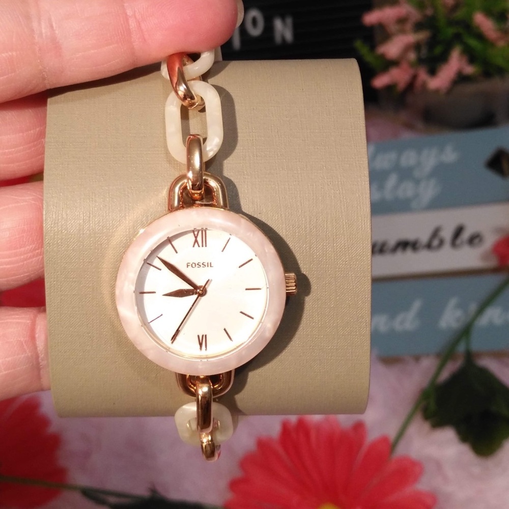 FOSSIL WATCH - Picture 4 of 6